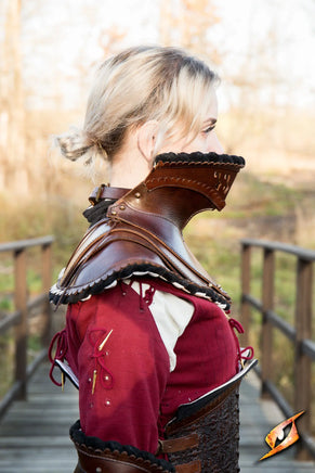Noble Leather Gorget-GoblinSmith
