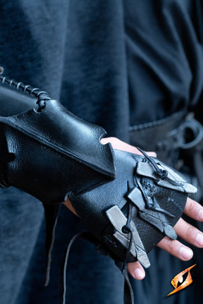 Claw Bracer-GoblinSmith