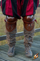 Noble Leather Poleyns-GoblinSmith