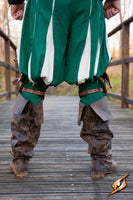Noble Leather Poleyns-GoblinSmith