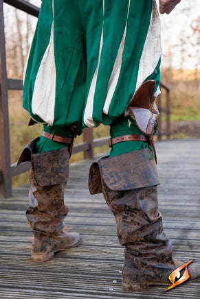 Noble Leather Poleyns-GoblinSmith