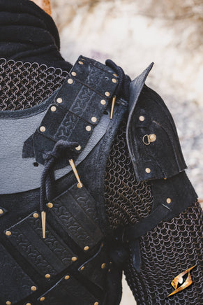 Woodsman Suede Shoulder Armour-GoblinSmith