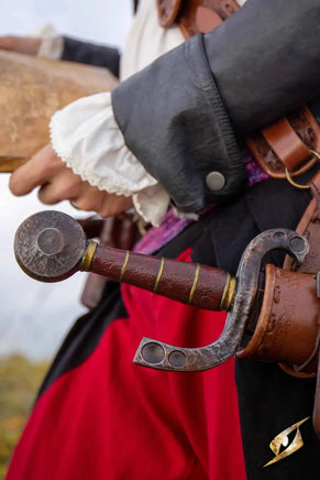 Falchion - Curved-GoblinSmith
