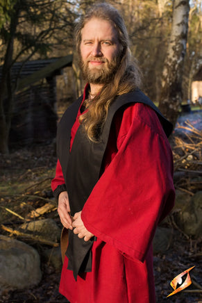 Tabard Luke-GoblinSmith