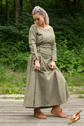 Priestess Dress-GoblinSmith