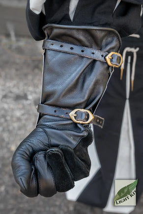 Knightly Bracers-GoblinSmith