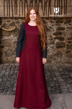 Wool Surcot Albrun Red-GoblinSmith
