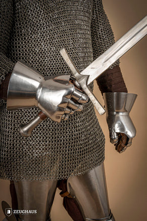 Hourglass Gauntlets 1350-1410 1,6mm Polished-GoblinSmith
