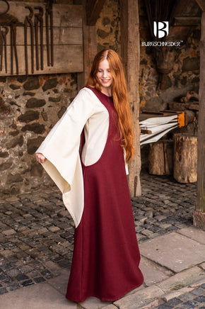 Wool Surcot Albrun Red-GoblinSmith