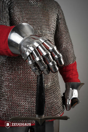 Hourglass Gauntlets 1,6mm Polished-GoblinSmith